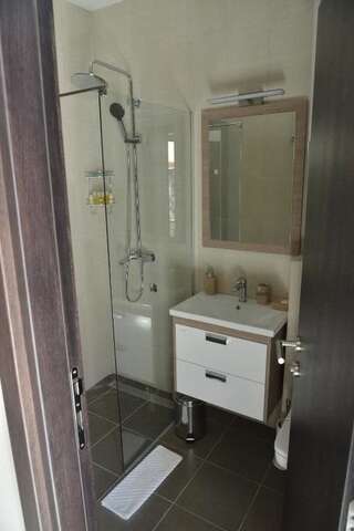 Апартаменты Helada Apartments Тиват Стандартные апартаменты-15